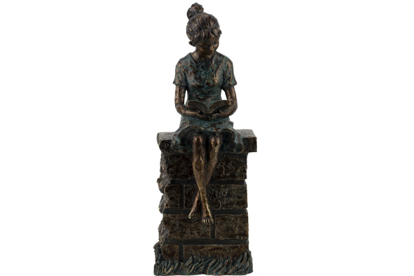 Beeld girl brons 18,5 x 16 x 45 cm resin