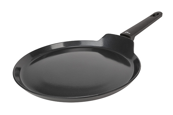 Full Black pannenkoekenpan zwart Ø 24 x H 1, 8 cm aluminium alle vuren