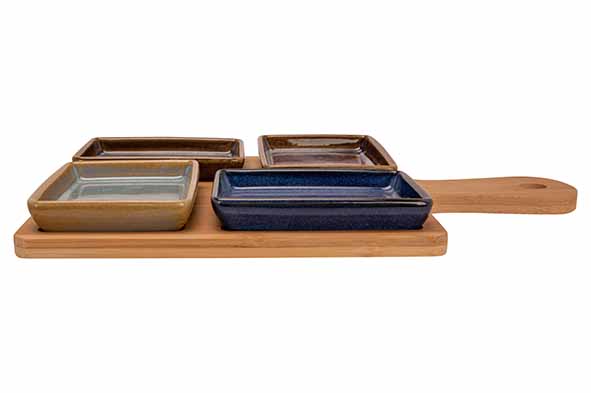 Serveerplank bamboe 29 x 20 x 1 cm met 4 multi-kleur cups 10 x 7,5 x 1,5 cm