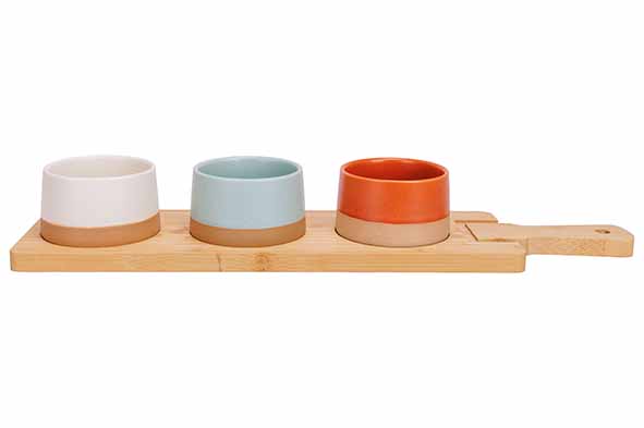 Dela aperoset van 4, serveerplank 48 x 12 cm en 3 kommen Ø 9,5 x 5,5 cm