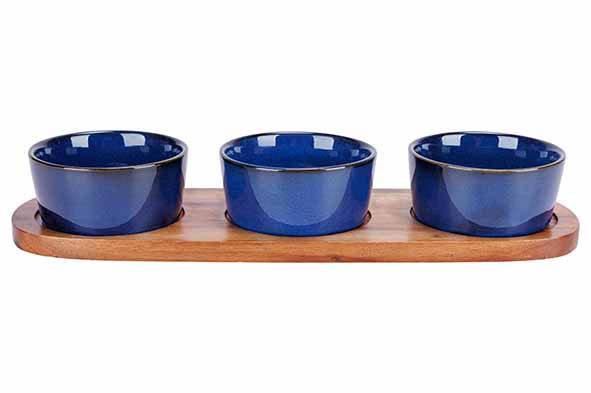 Aperoset aardewerk blauw bruin, serveerplank 32 x 10,5 cm met 3 kommen Ø 8,5 cm