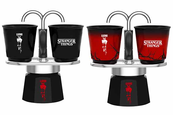 Stranger Things set mini espresso + 2 koppen 90 ml thermochroom zwart-rood